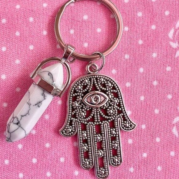 Evil Eye Hamsa Howlite Crystal Gemstone Keychain - Picture 1 of 3
